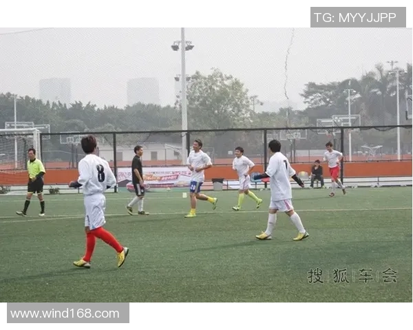 足球场上最随性球星盘点 谁才是最放松的球场主宰